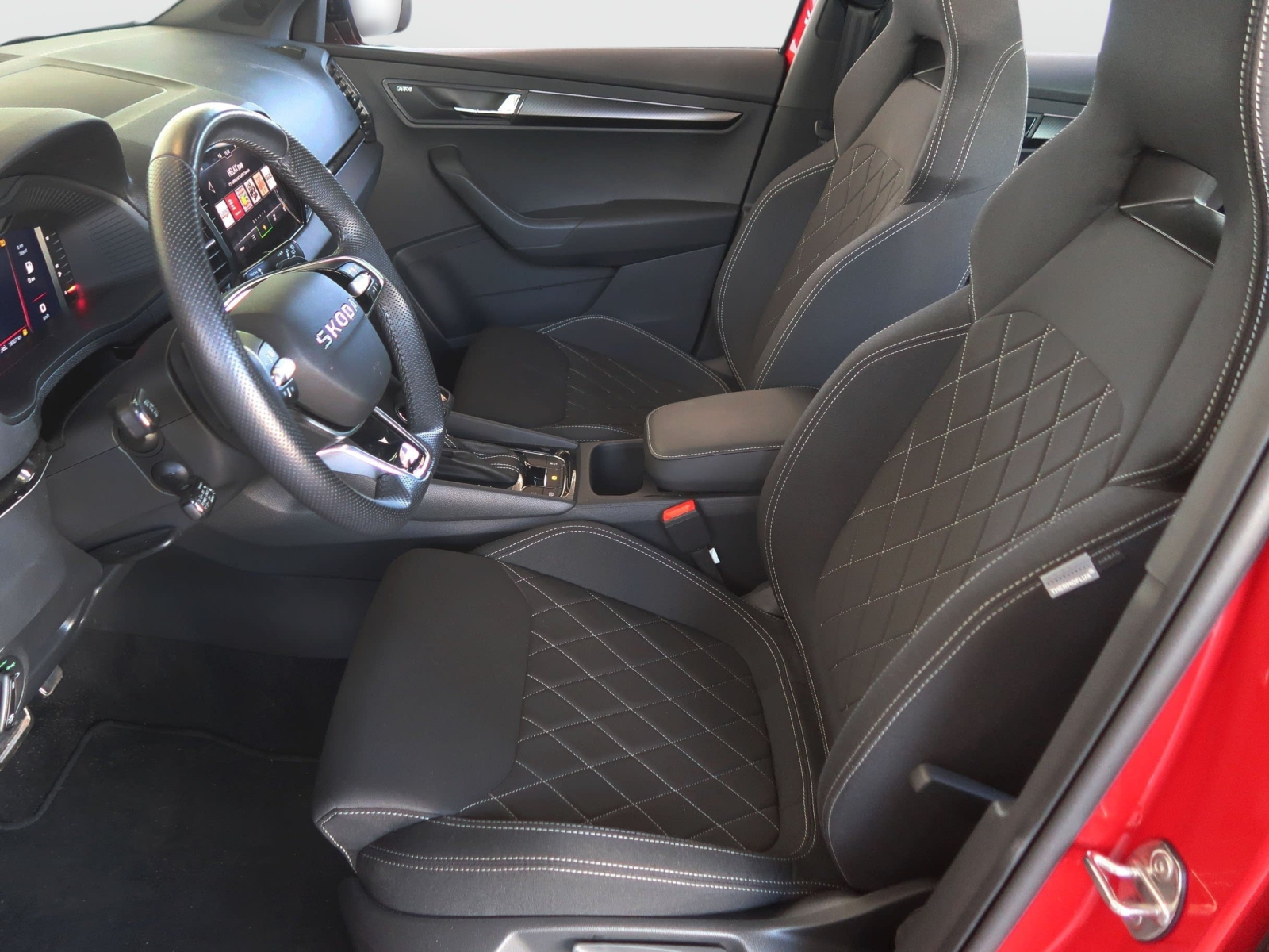 Škoda Karoq - 2025
