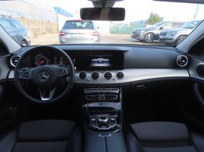 Mercedes-Benz E - 2017