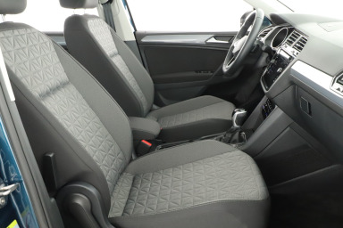 Volkswagen Tiguan - 2024