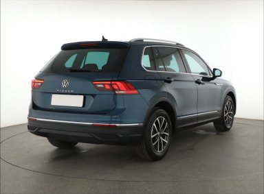 Volkswagen Tiguan - 2024