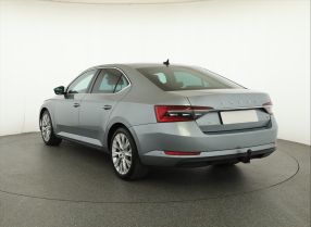 Skoda Superb - 2019