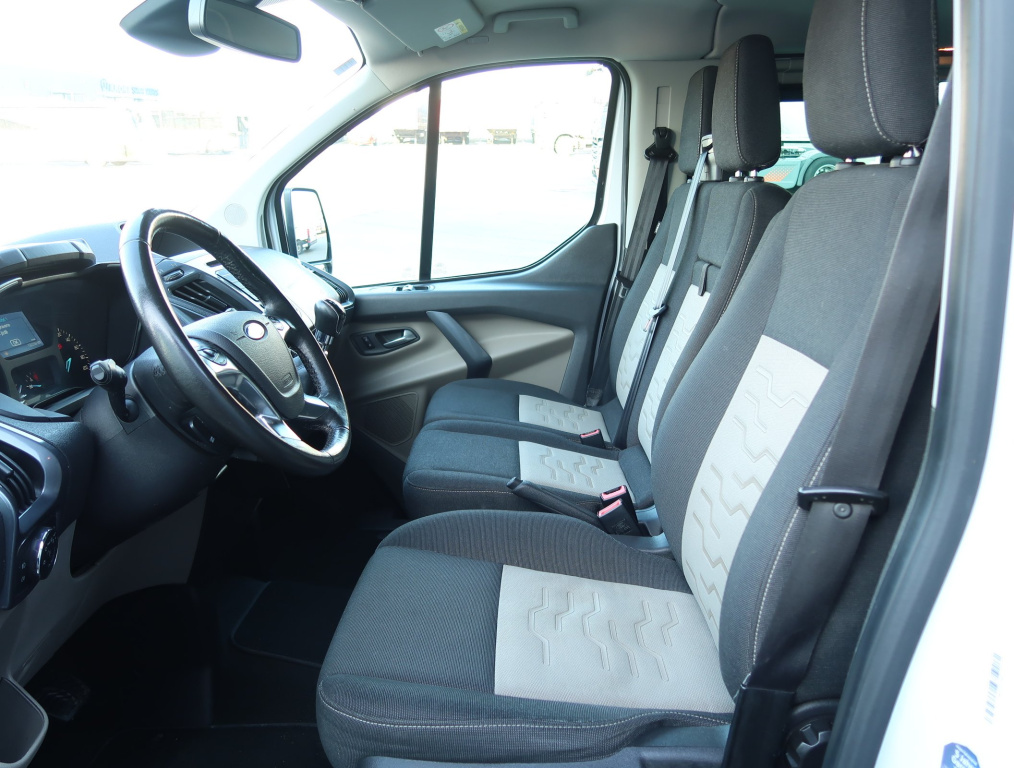 Ford Tourneo Custom