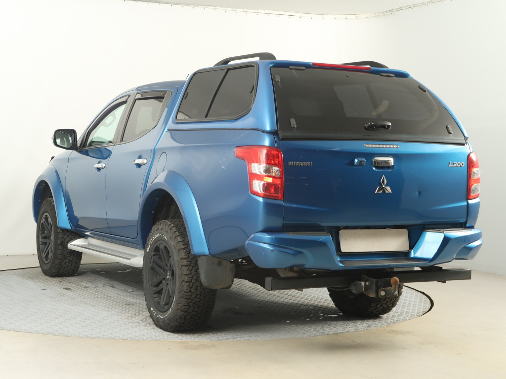 Mitsubishi L200