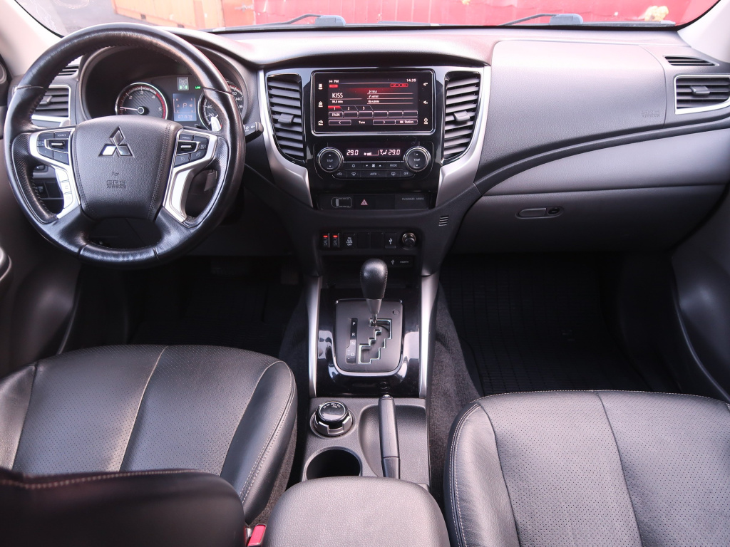 Mitsubishi L200