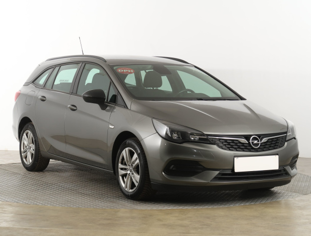 Opel Astra 2021
