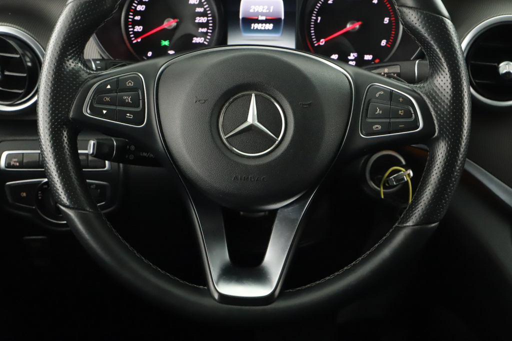 Mercedes-Benz V