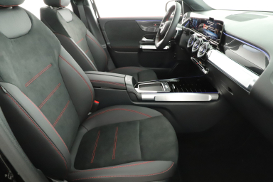 Mercedes - Benz GLB - 2025