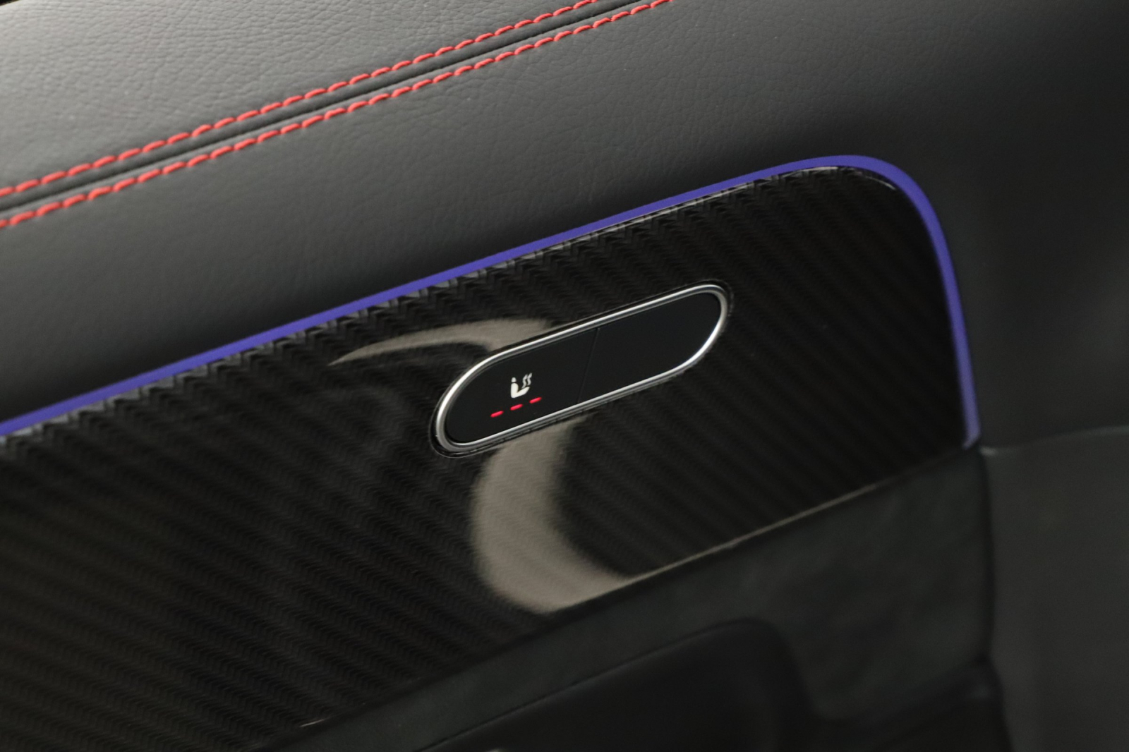 Mercedes - Benz GLB - 2025