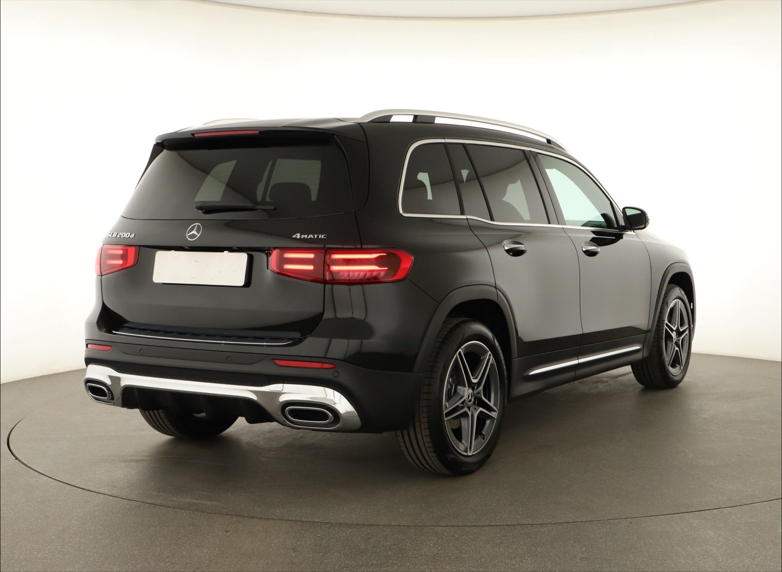 Mercedes - Benz GLB - 2025