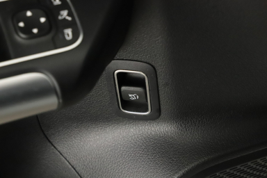 Mercedes-Benz GLA - 2025