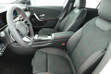 Mercedes-Benz A - 2025