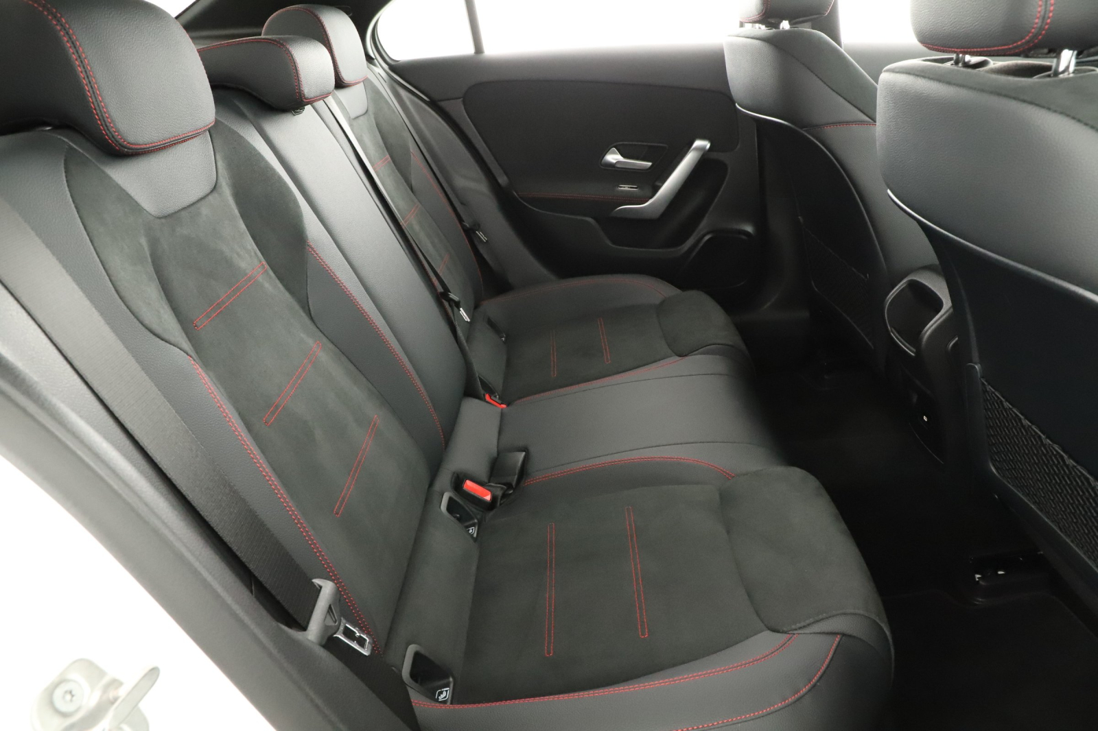 Mercedes-Benz A - 2025