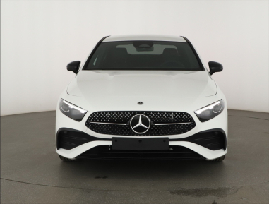 Mercedes-Benz A - 2025
