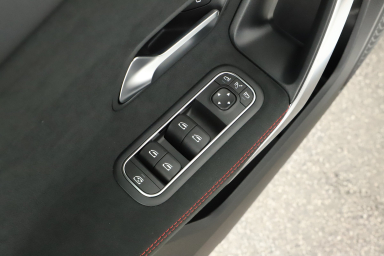 Mercedes-Benz A - 2025