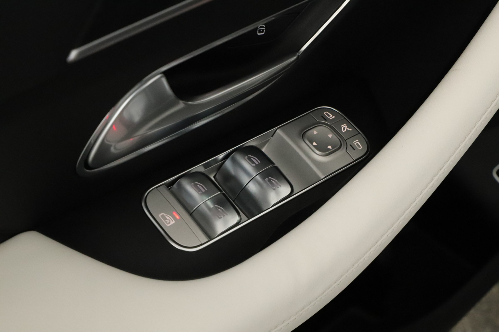 Mercedes-Benz GLE - 2025