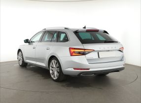 Skoda Superb - 2022