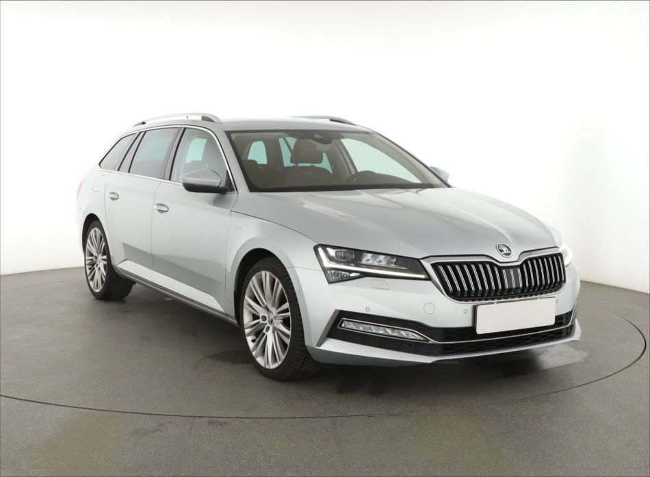 Skoda Superb - 2022