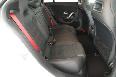 Mercedes - Benz CLA - 2025