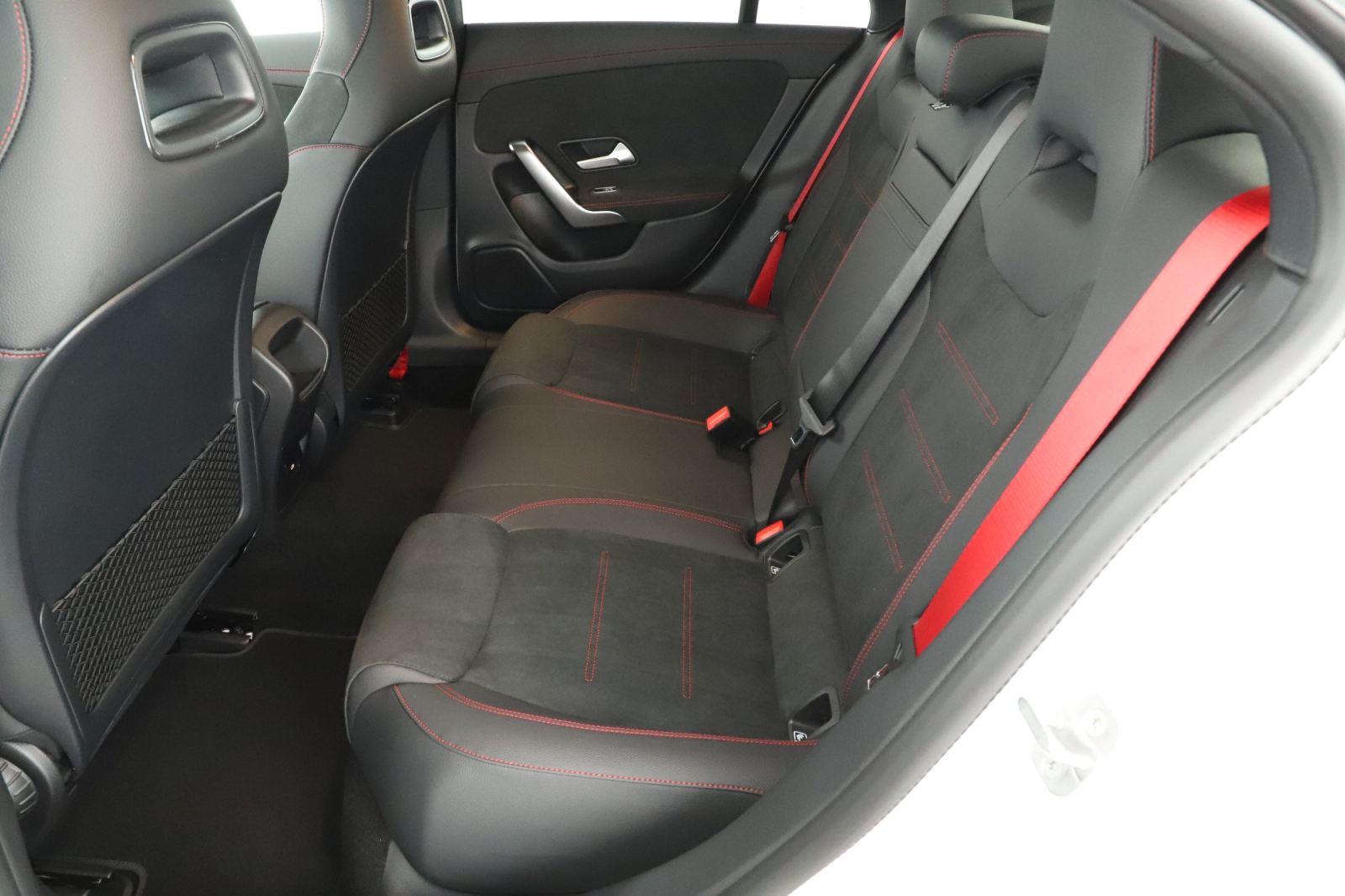 Mercedes-Benz CLA - 2025