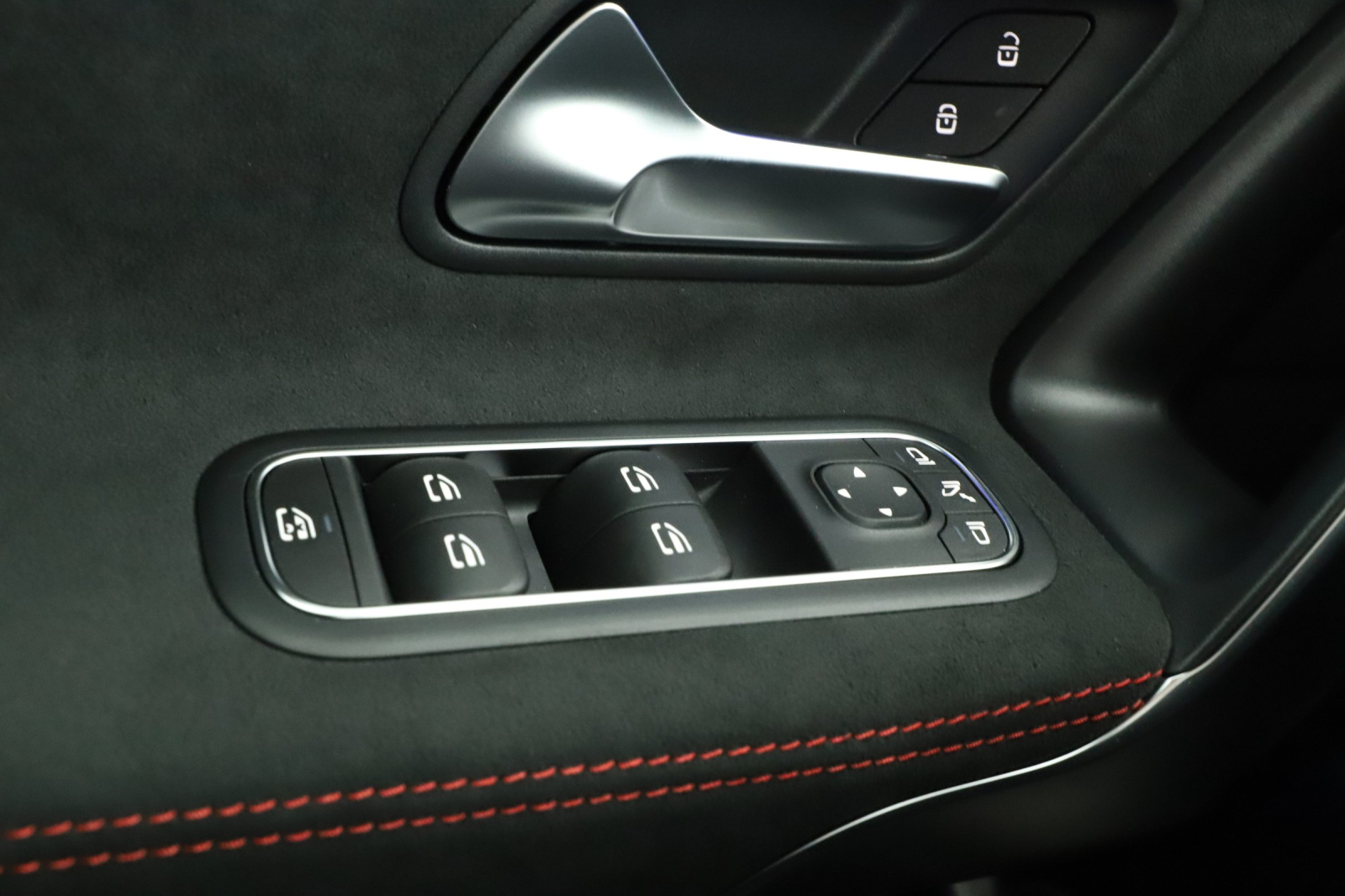 Mercedes-Benz CLA - 2025