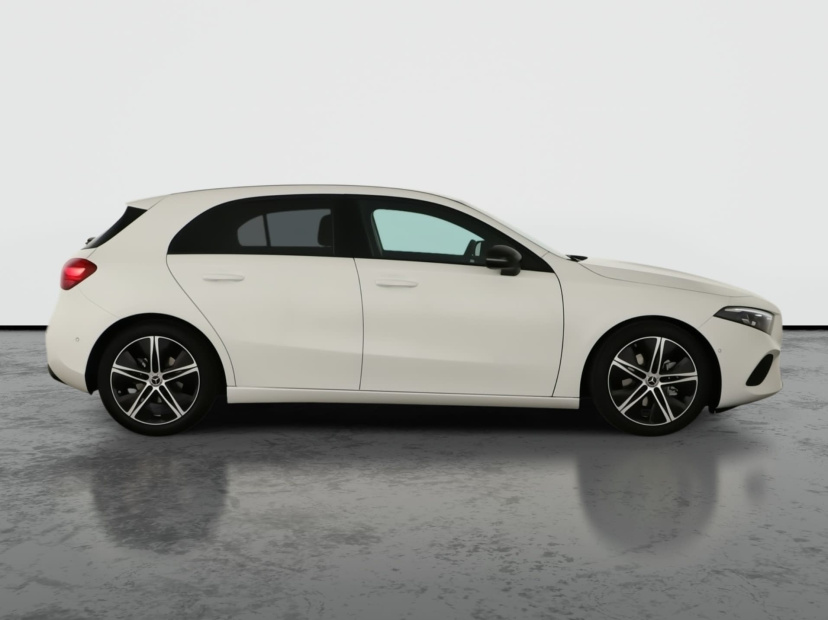 Mercedes-Benz A, 2025