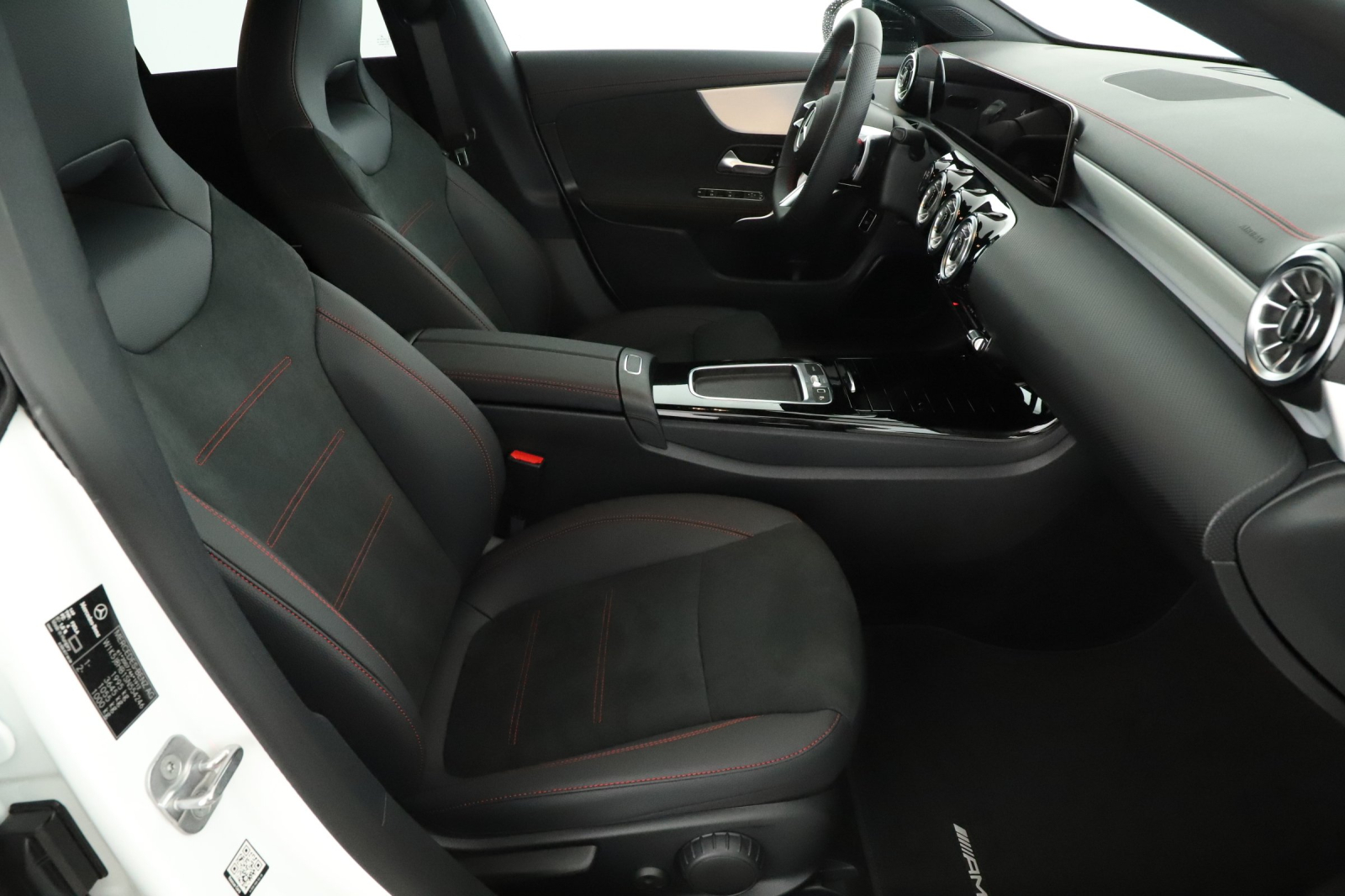 Mercedes-Benz CLA - 2025