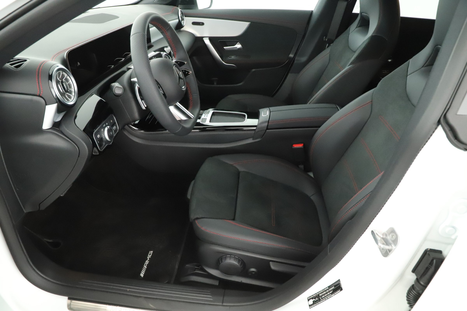 Mercedes-Benz CLA - 2025