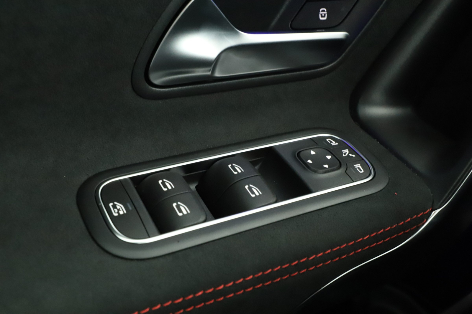 Mercedes-Benz CLA - 2025