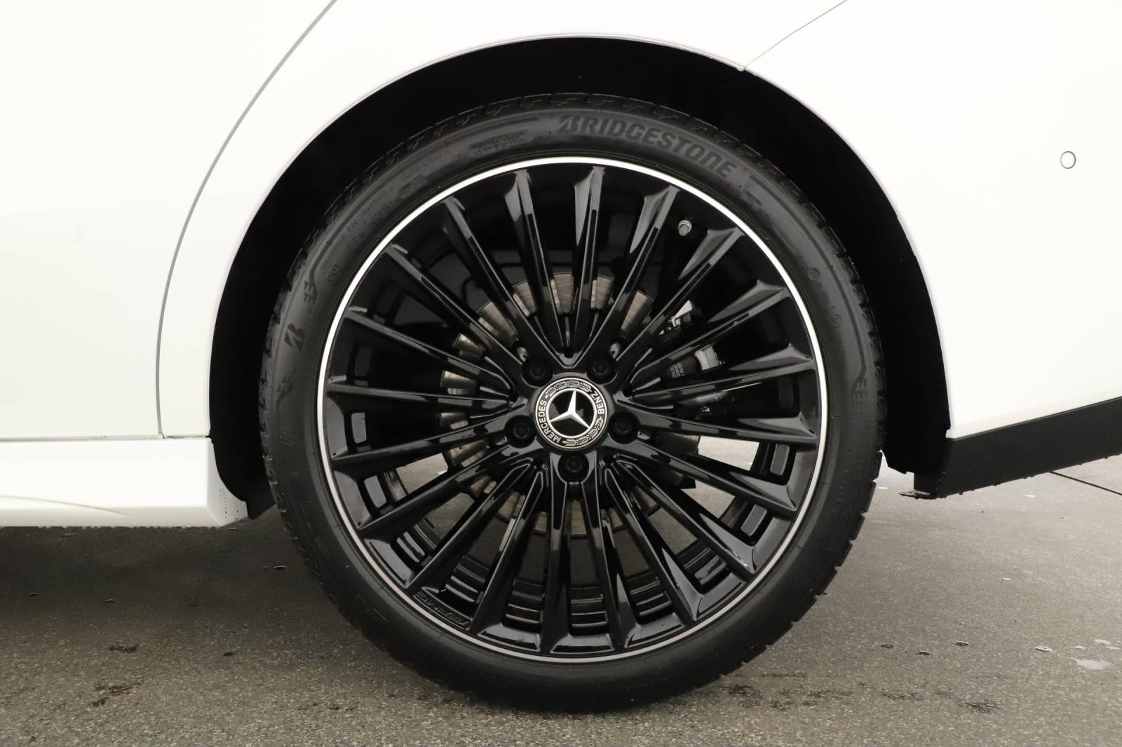 Mercedes-Benz CLA - 2025