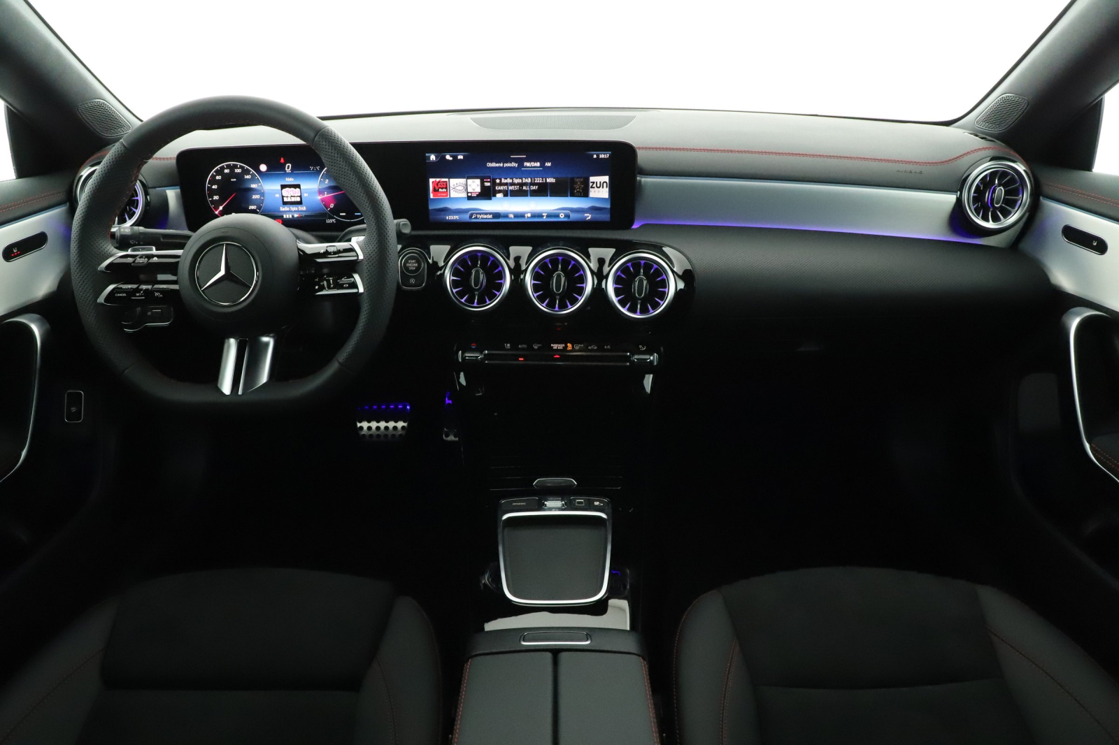 Mercedes-Benz CLA - 2025