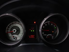 Mitsubishi Pajero - 2016
