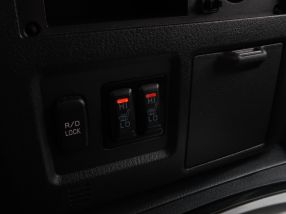 Mitsubishi Pajero - 2016