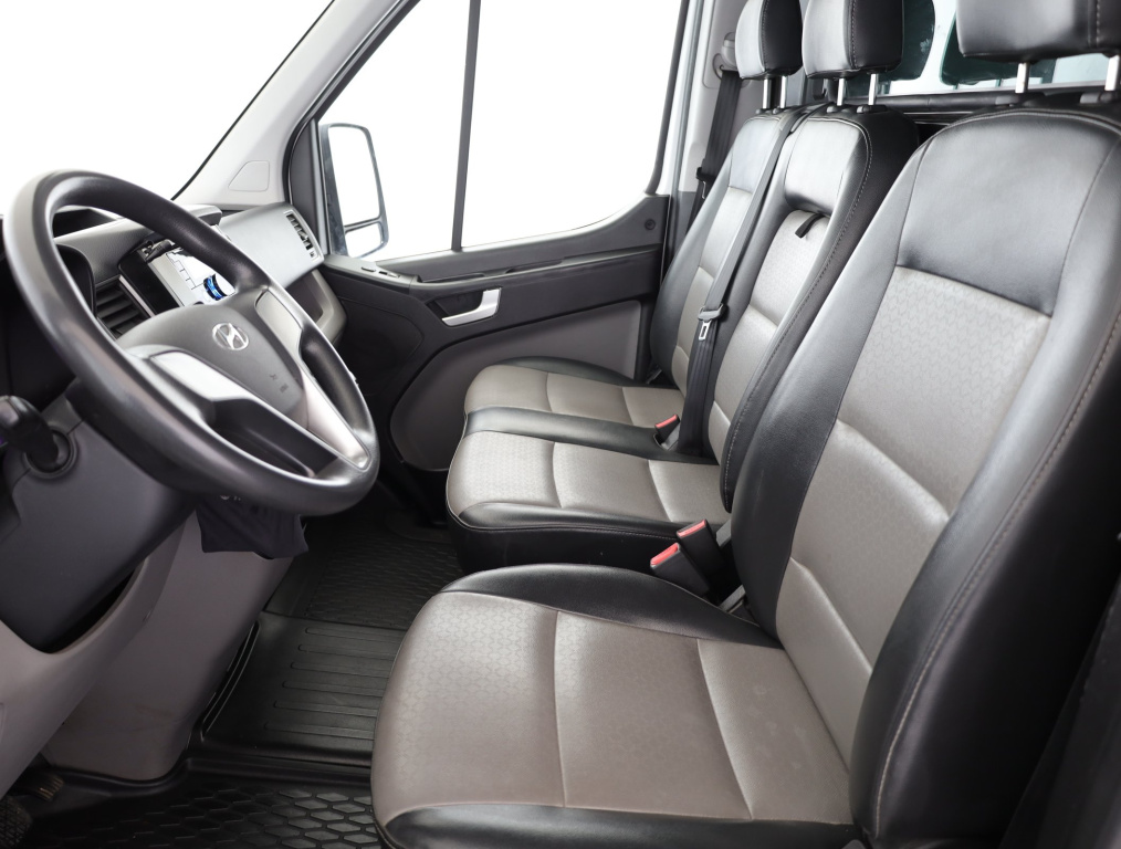 Hyundai H350