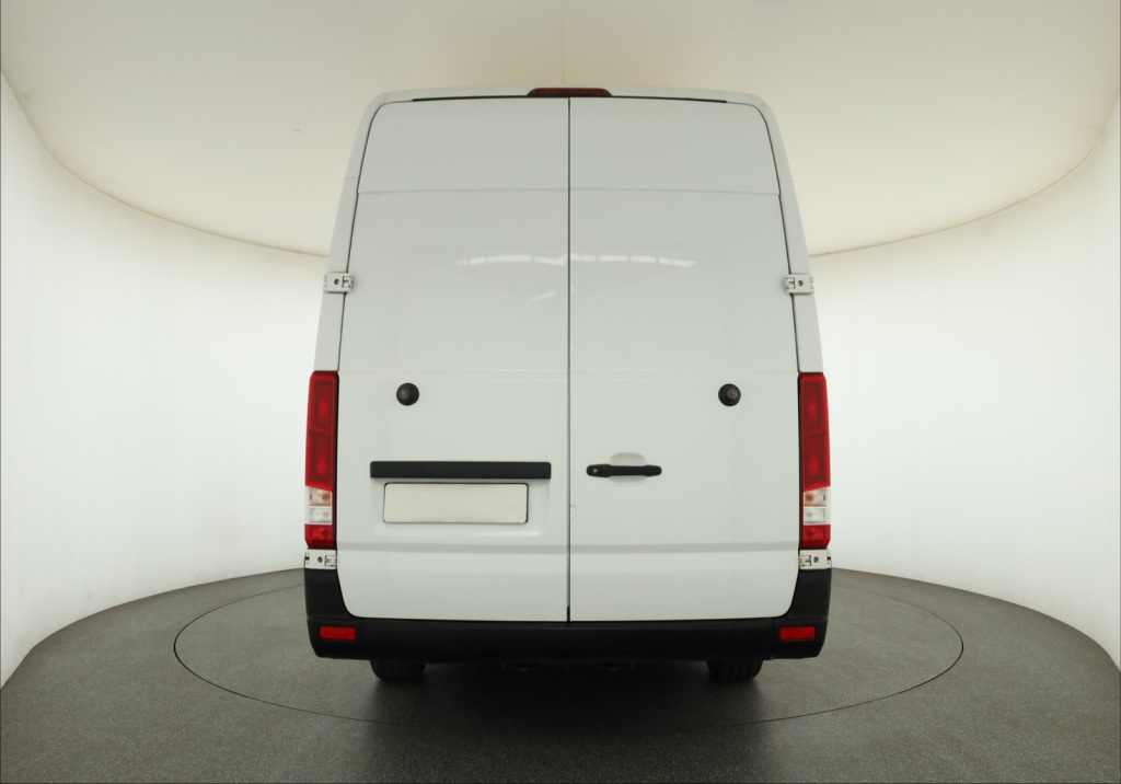 Hyundai H350