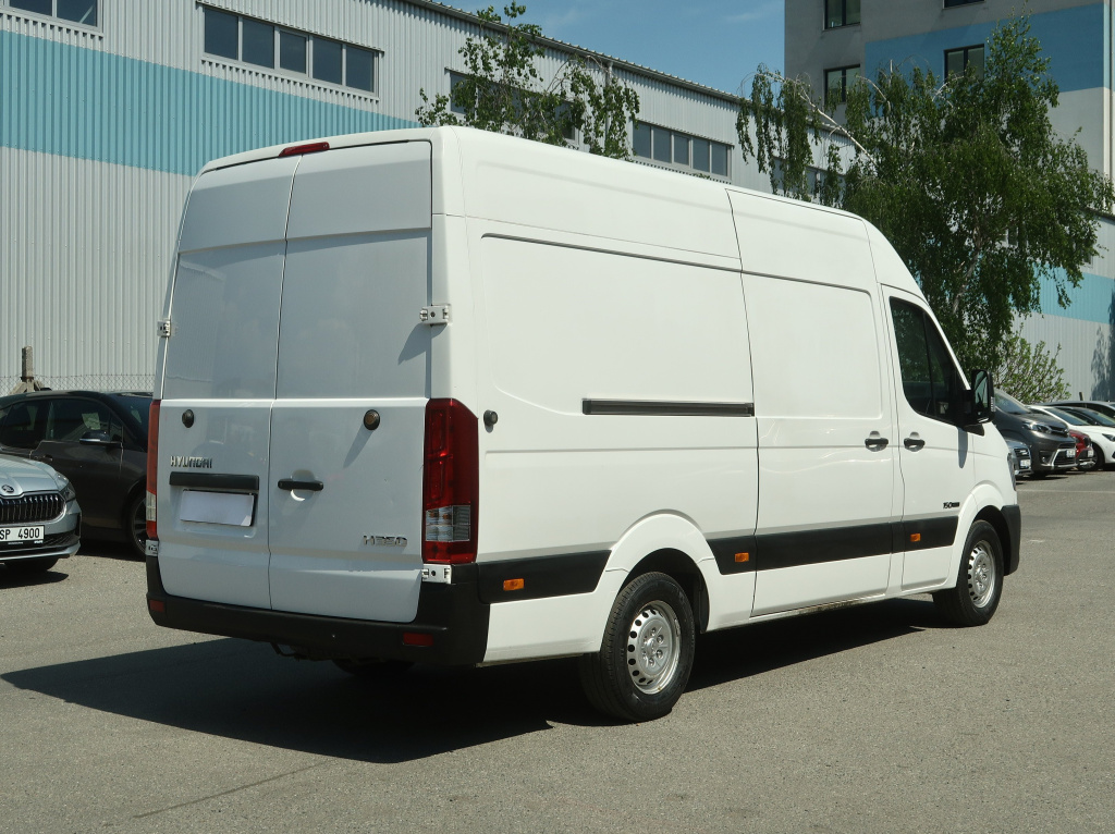 Hyundai H350