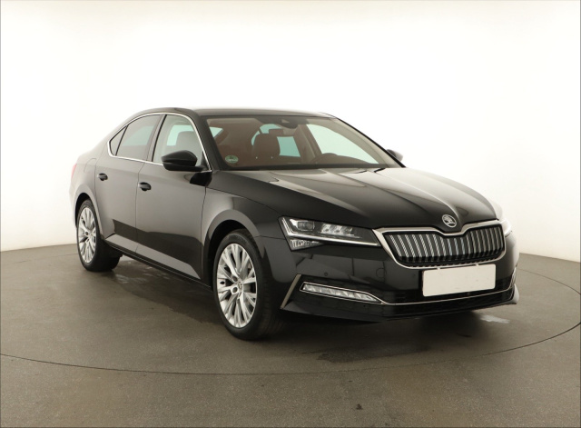 Škoda Superb 2021