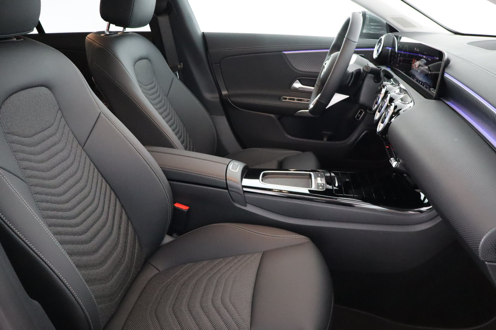 Mercedes-Benz CLA - 2025