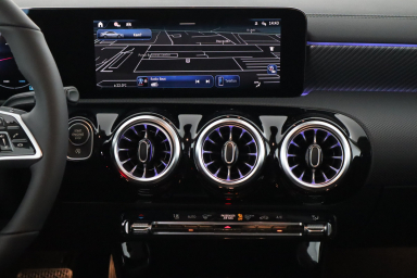 Mercedes-Benz CLA - 2025