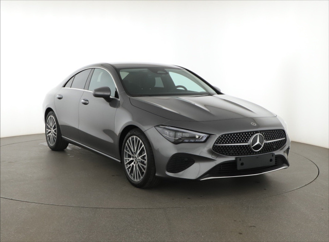 Mercedes-Benz CLA 2025