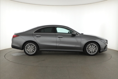 Mercedes-Benz CLA - 2025