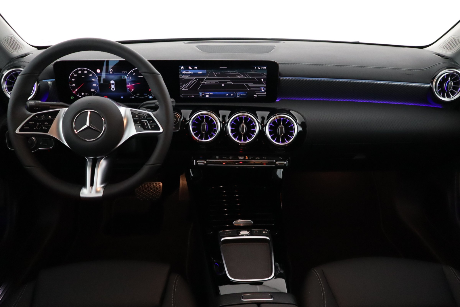 Mercedes-Benz CLA - 2025