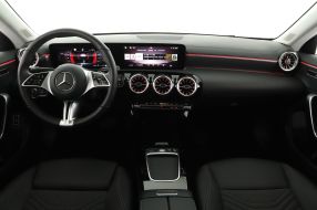 Mercedes-Benz CLA - 2025