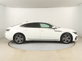 Volkswagen Arteon - 2021