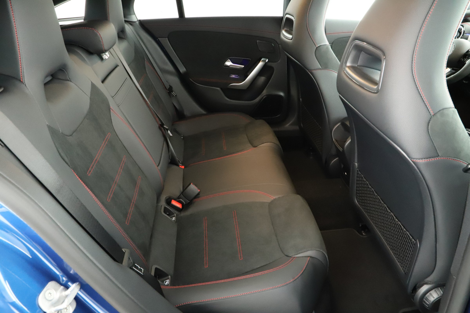 Mercedes - Benz CLA - 2025