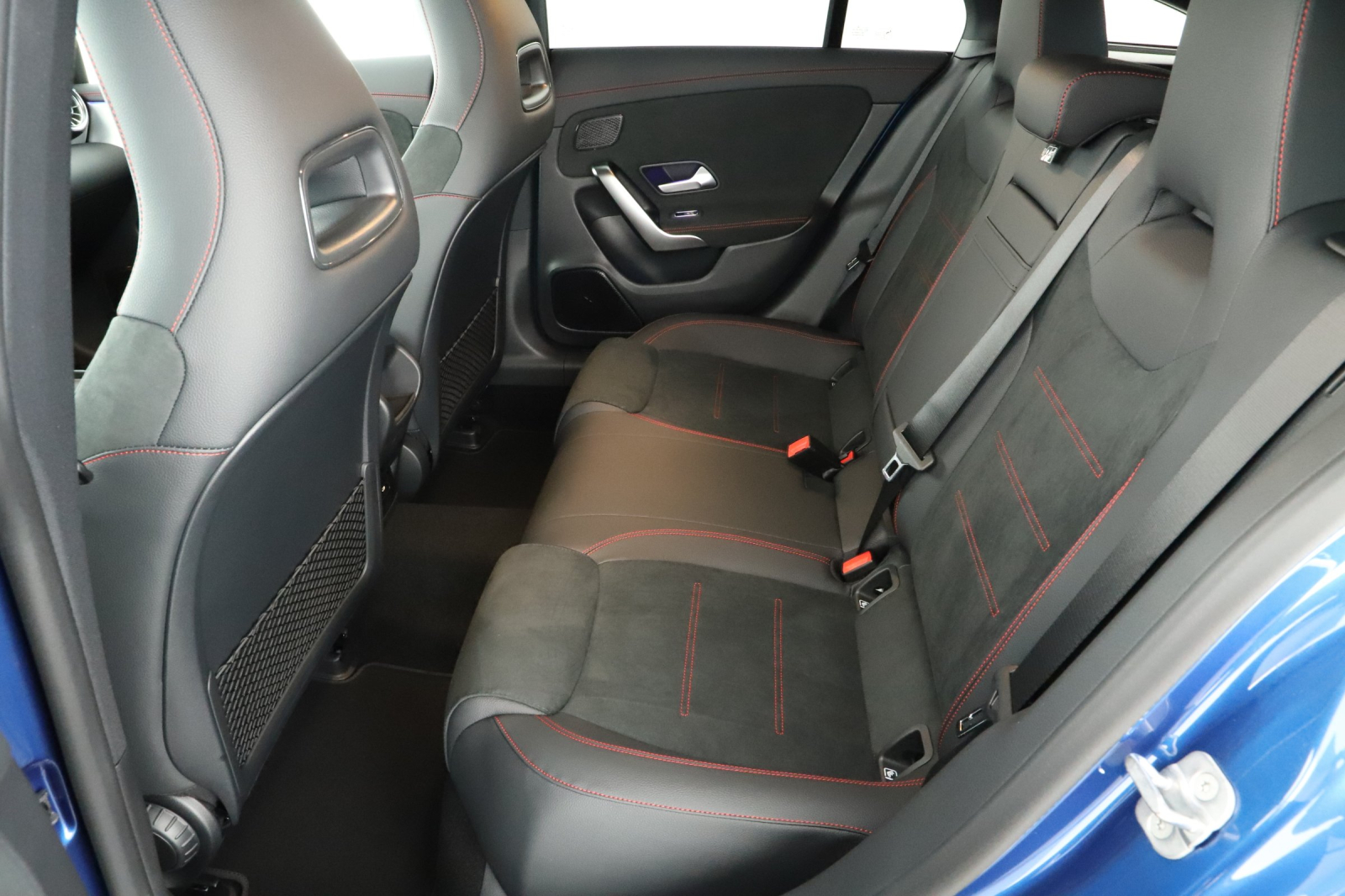 Mercedes-Benz CLA - 2025