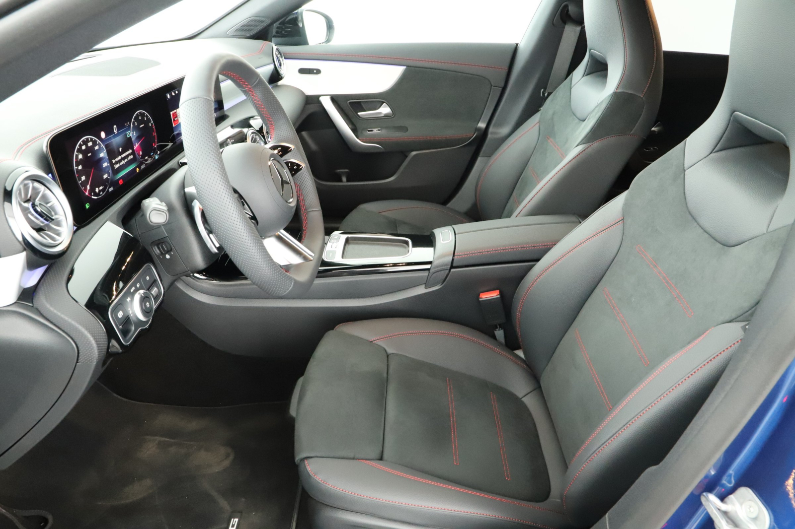 Mercedes-Benz CLA - 2025