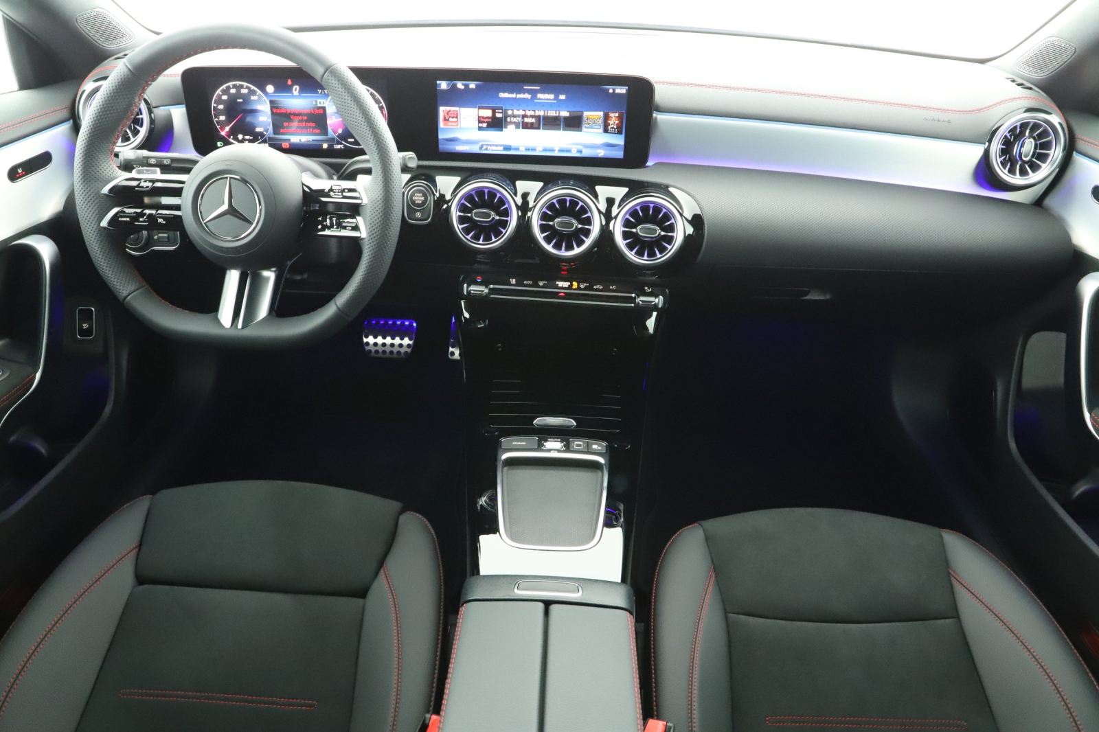 Mercedes-Benz CLA - 2025