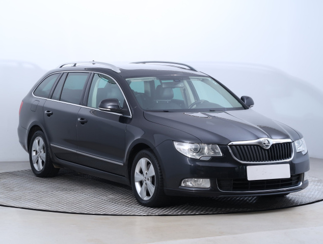 Škoda Superb 2012