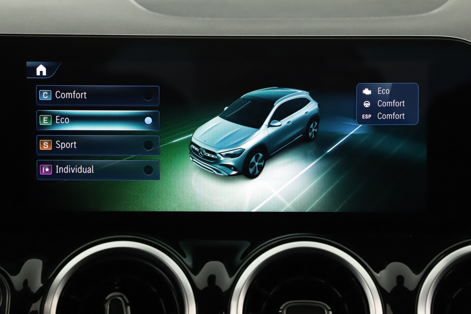 Mercedes-Benz GLA - 2025