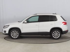 Volkswagen Tiguan - 2015